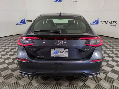 Certified 2025 Honda Civic Sport image 5