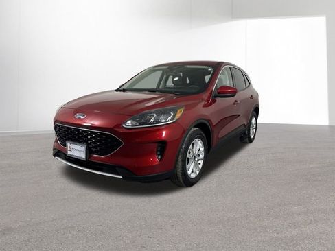 Used 2020 Ford Escape SE image 2