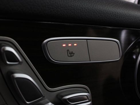 Used 2019 Mercedes-Benz GLC 300 image 24