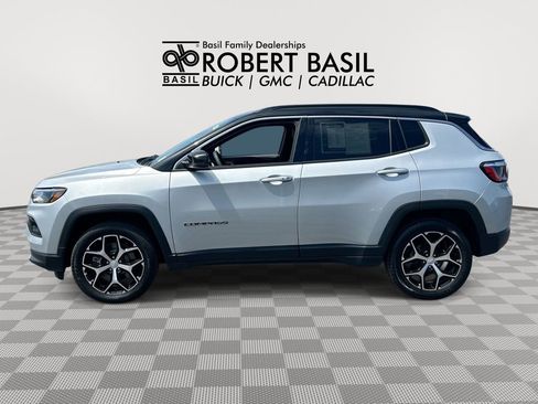 Used 2024 Jeep Compass Limited AWD/4WD image 5