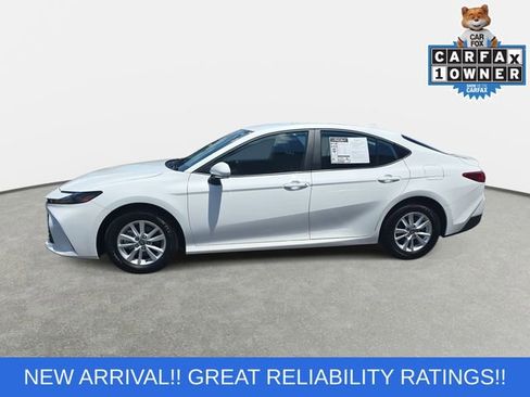 Used 2025 Toyota Camry LE AWD/4WD image 8