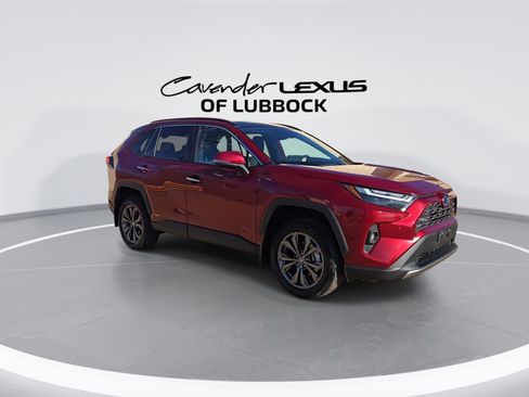 Used 2022 Toyota RAV4 Limited image 2