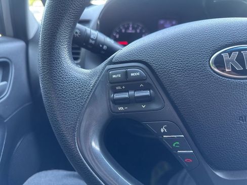 Used 2016 Kia Forte EX FWD image 12