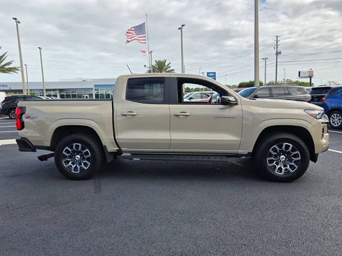 Used 2023 Chevrolet Colorado Z71 w/ Z71 Convenience Package 2 AWD/4WD image 8