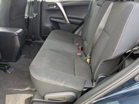 Used 2018 Toyota RAV4 XLE image 19