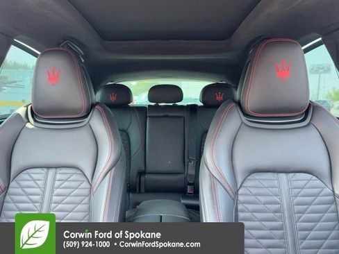Used 2019 Maserati Levante Trofeo AWD/4WD image 33