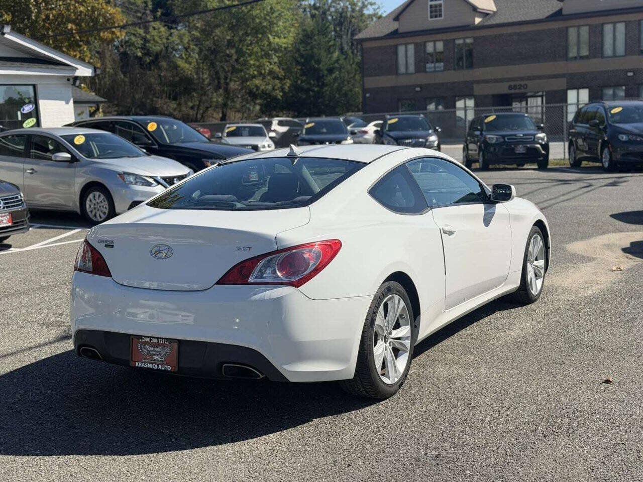 Used 2012 Hyundai Genesis 2.0T RWD image 7