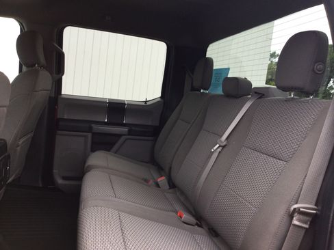 Used 2018 Ford F150 XLT w/ Equipment Group 301A Mid image 6