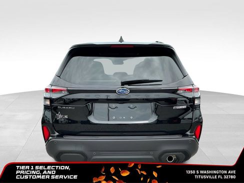 Used 2025 Subaru Forester Touring w/ Popular Package - Touring AWD/4WD image 7
