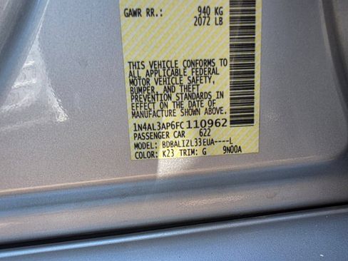 Used 2015 Nissan Altima 2.5 SV FWD image 13
