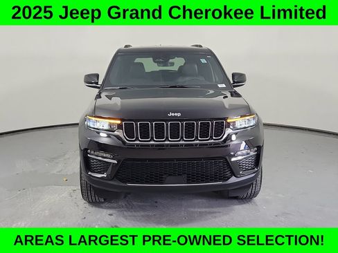 Used 2025 Jeep Grand Cherokee Limited w/ Trailer Tow Package RWD image 2