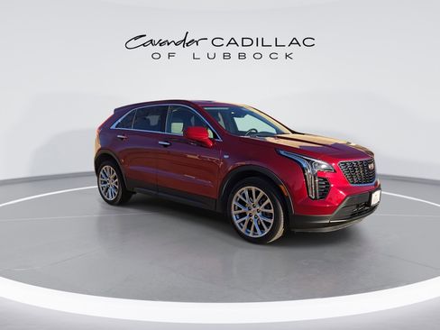 Certified 2023 Cadillac XT4 Luxury w/ Cold Weather Package image 2