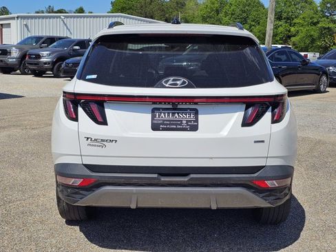Used 2022 Hyundai Tucson Limited AWD/4WD image 10