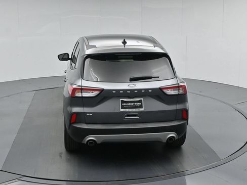 Used 2022 Ford Escape SE FWD image 38