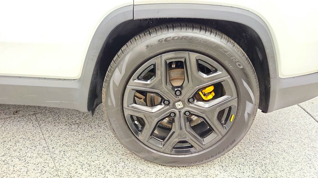 Used 2022 Rivian R1S Launch Edition Quad AWD/4WD image 9