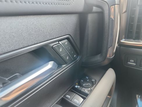 Used 2025 GMC Hummer EV 2X AWD/4WD image 17