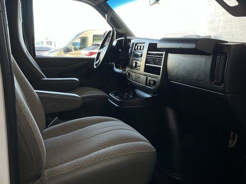 Used 2017 Chevrolet Express 2500 LS image 16