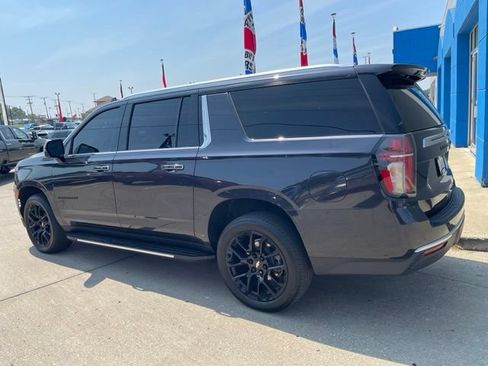 Used 2023 Chevrolet Suburban High Country w/ Max Trailering Package AWD/4WD image 4