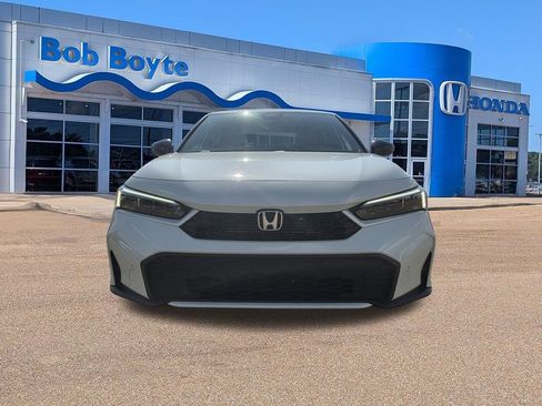 Used 2025 Honda Civic Sport image 2