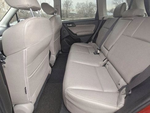 Used 2015 Subaru Forester 2.5i Touring w/ Eyesight & Navigation System image 11