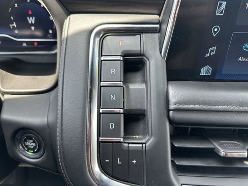 Used 2023 Chevrolet Tahoe LT RWD image 28