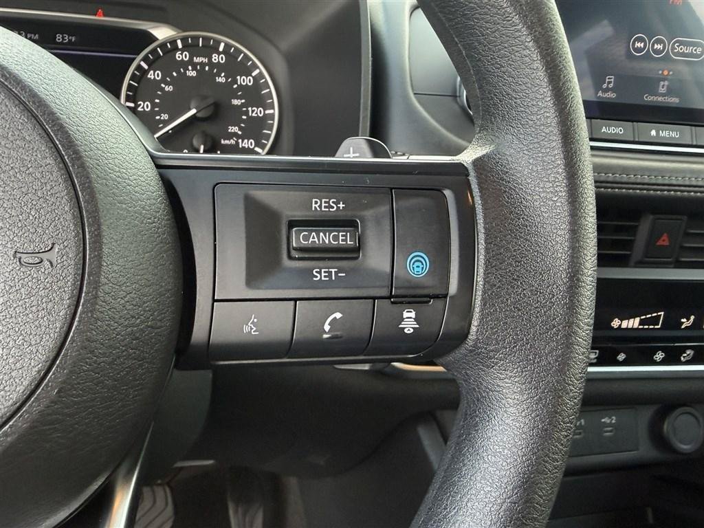 Used 2024 Nissan Rogue SV AWD/4WD image 29
