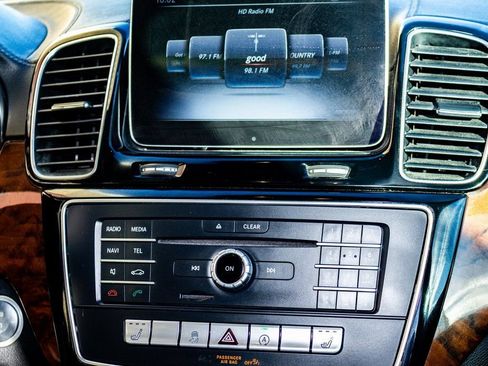 Used 2019 Mercedes-Benz GLS 450 4MATIC image 11