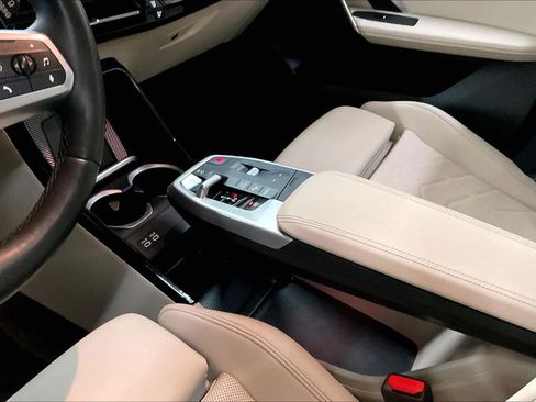 Used 2023 BMW X1 xDrive28i w/ Premium Package image 19