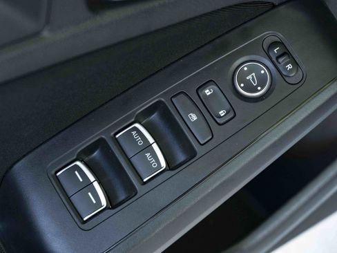 Certified 2025 Honda Civic Sport image 37