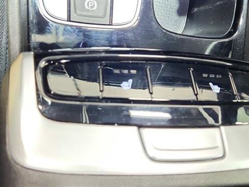 Used 2022 Hyundai Santa Cruz SEL Premium image 19