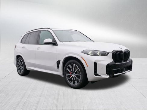 New 2026 BMW X5 sDrive40i w/ M Sport Package image 9