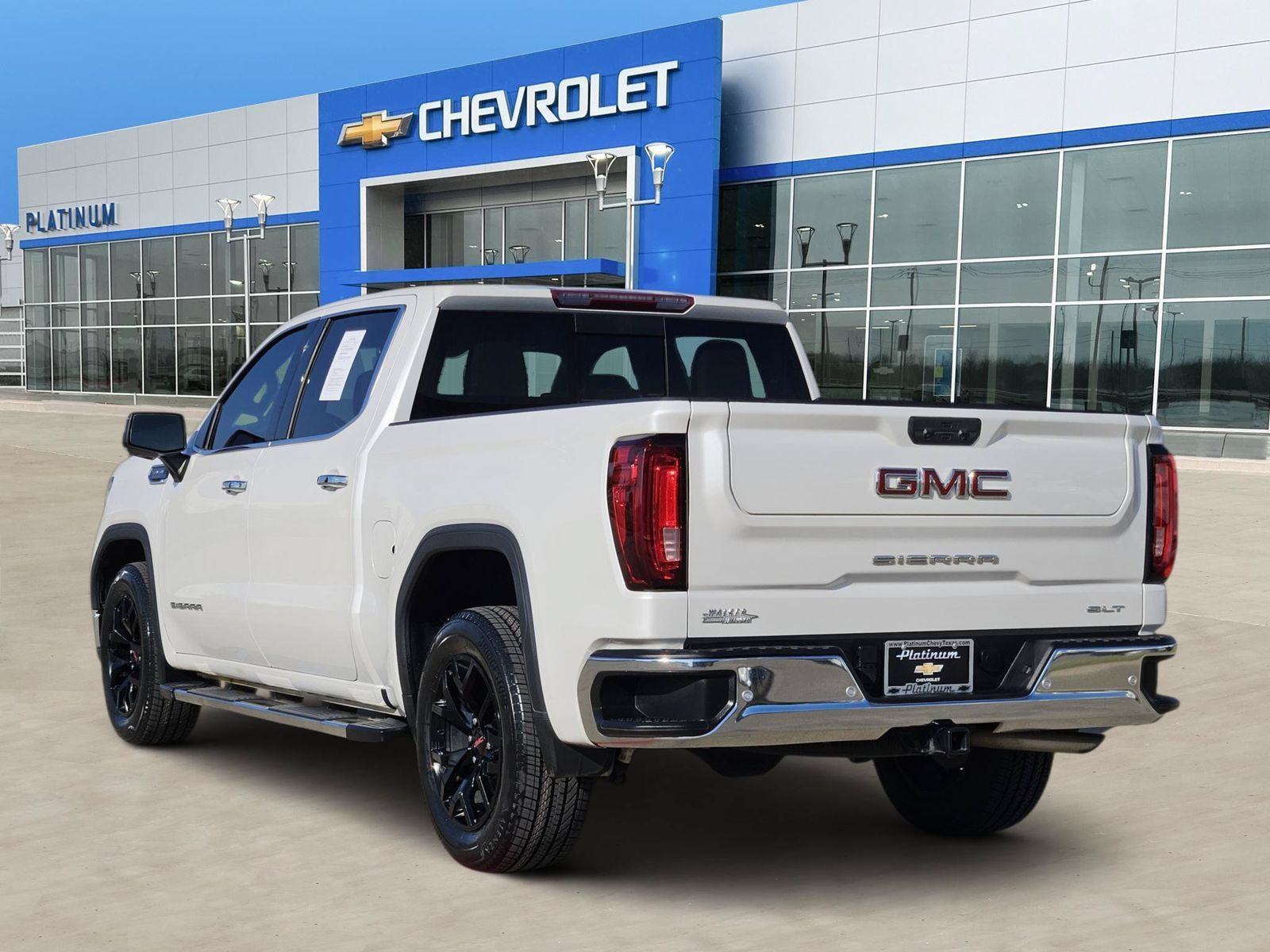 Certified 2024 GMC Sierra 1500 SLT w/ SLT Premium Plus Package RWD image 4