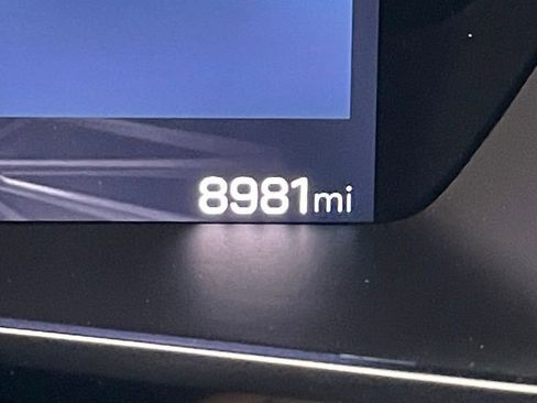 Certified 2024 GMC Canyon AT4 w/ AT4 Premium Package image 2