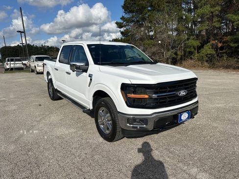 New 2024 Ford F150 XLT w/ Equipment Group 302A MID image 3