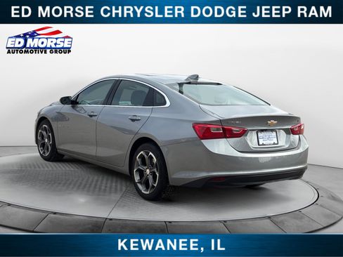 Used 2024 Chevrolet Malibu LT image 3