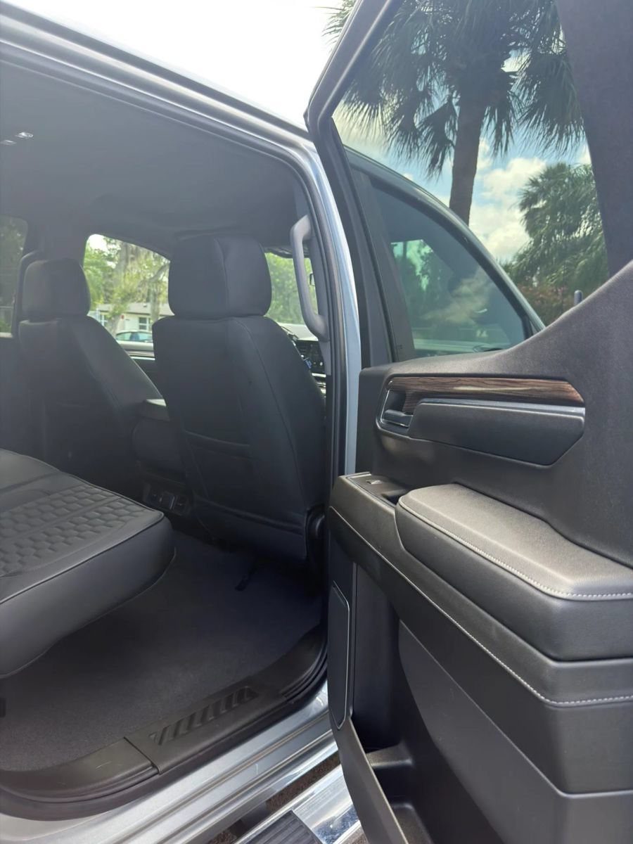 Used 2024 Chevrolet Silverado 1500 LT AWD/4WD image 10