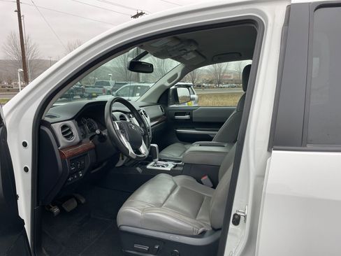 Used 2017 Toyota Tundra Limited image 10
