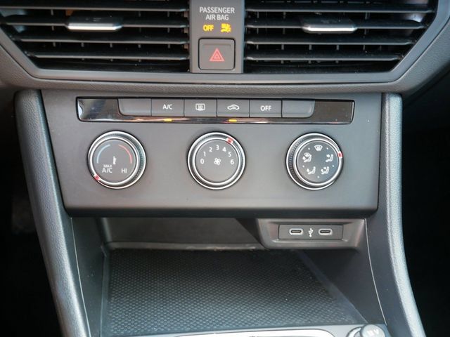 Certified 2024 Volkswagen Jetta S FWD image 31