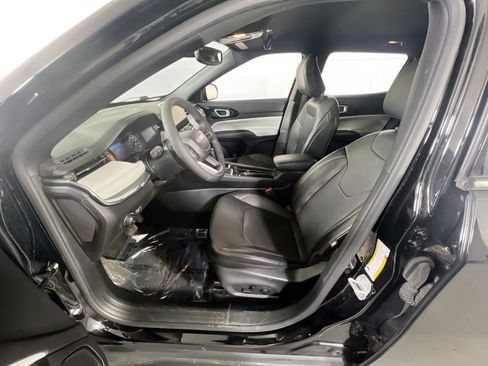 Used 2023 Jeep Compass Limited w/ Elite Group image 19