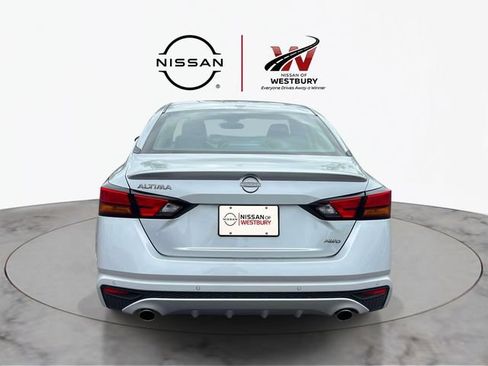 Certified 2025 Nissan Altima 2.5 SV w/ SV Special Edition Package AWD/4WD image 7