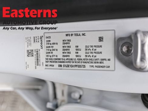 Used 2023 Tesla Model 3 Standard Range RWD image 30