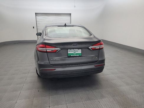 Used 2019 Ford Fusion SE FWD image 6