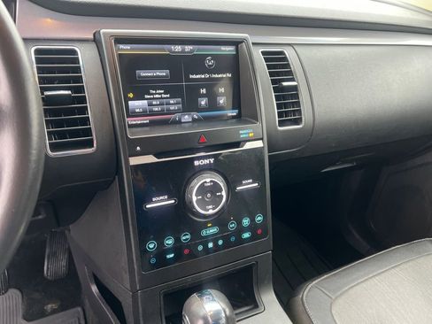 Used 2014 Ford Flex Limited w/ Appearance Package image 17