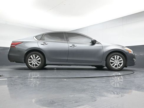Used 2015 Nissan Altima 2.5 S w/ Power Driver Seat Package FWD image 24