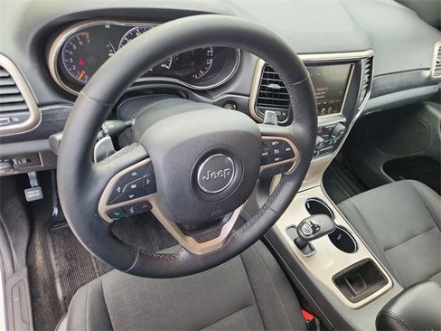 Used 2014 Jeep Grand Cherokee Laredo w/ Security & Convenience Group image 10