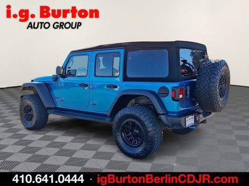 Used 2024 Jeep Wrangler Unlimited image 4