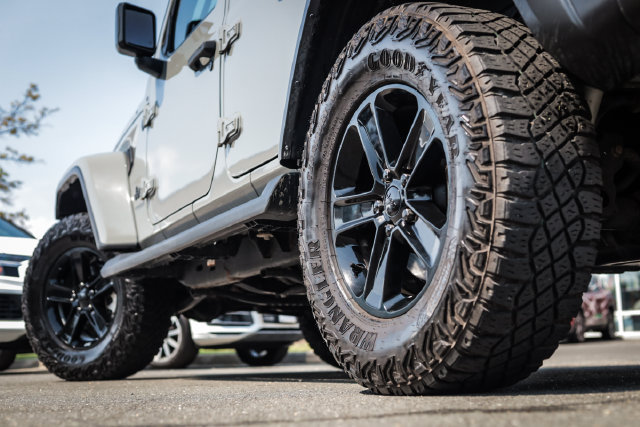 Used 2021 Jeep Wrangler Unlimited Sahara AWD/4WD image 20