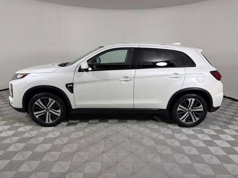 Used 2020 Mitsubishi Outlander Sport ES FWD image 8