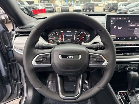 Used 2023 Jeep Compass Limited w/ Sun and Sound Group image 10