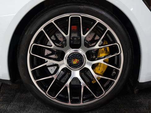 Used 2015 Porsche 911 Turbo S w/ High-end Infotainment Package image 36